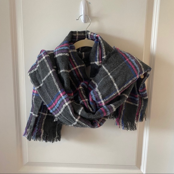 NWT American Eagle Blanket Scarf - Picture 5 of 8